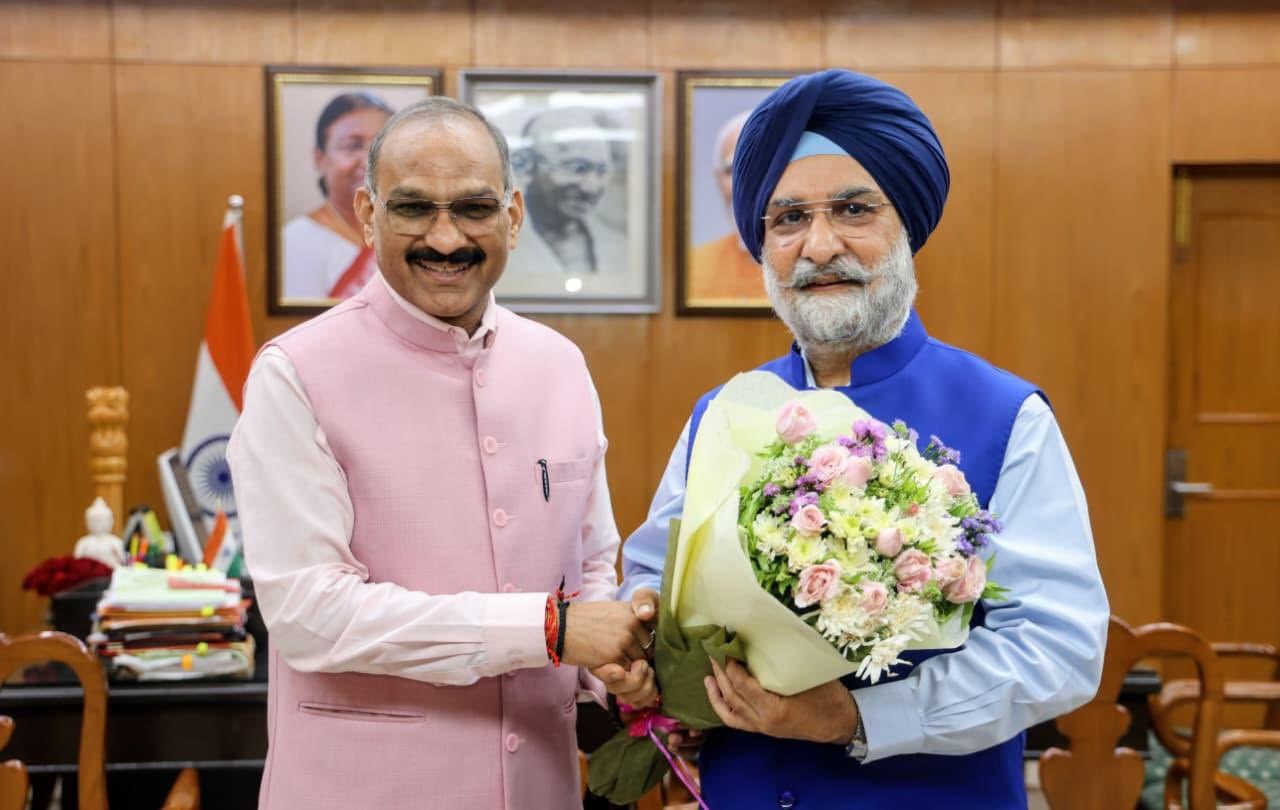 Shri Anil Sharma, MLA called on Hon’ble Lt. Governor.
