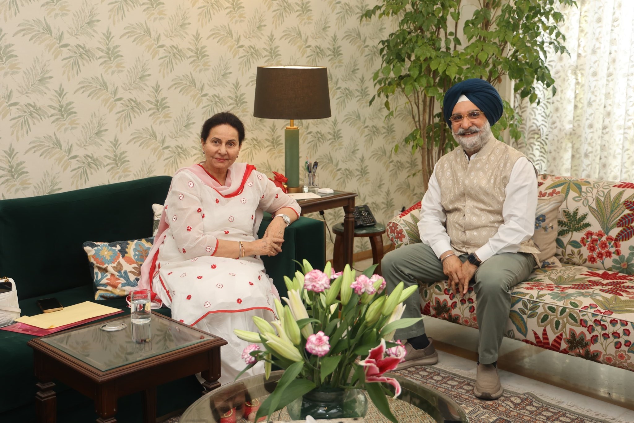 Sardarni Preneet Kaur, former Union Minister, called on Hon'ble Lt. Governor.