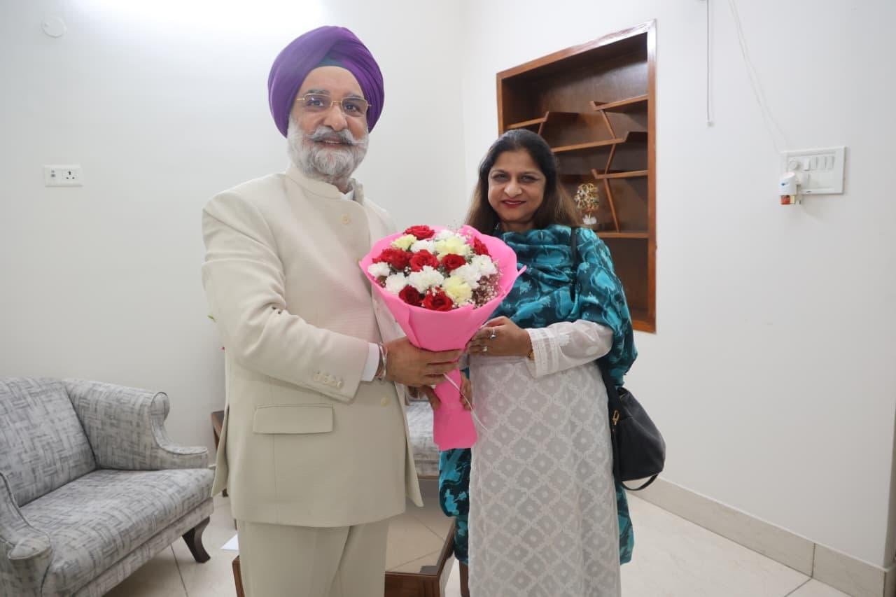 Smt. Neeta Bhushan, Ambassador to India in Poland called on Hon’ble Lt. Governor.