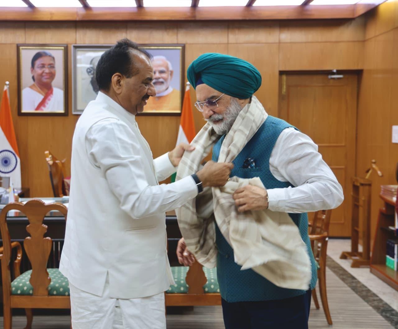Shri Kanwar Singh Tanwar, MP (LS), called on Hon'ble Lt. Governor.