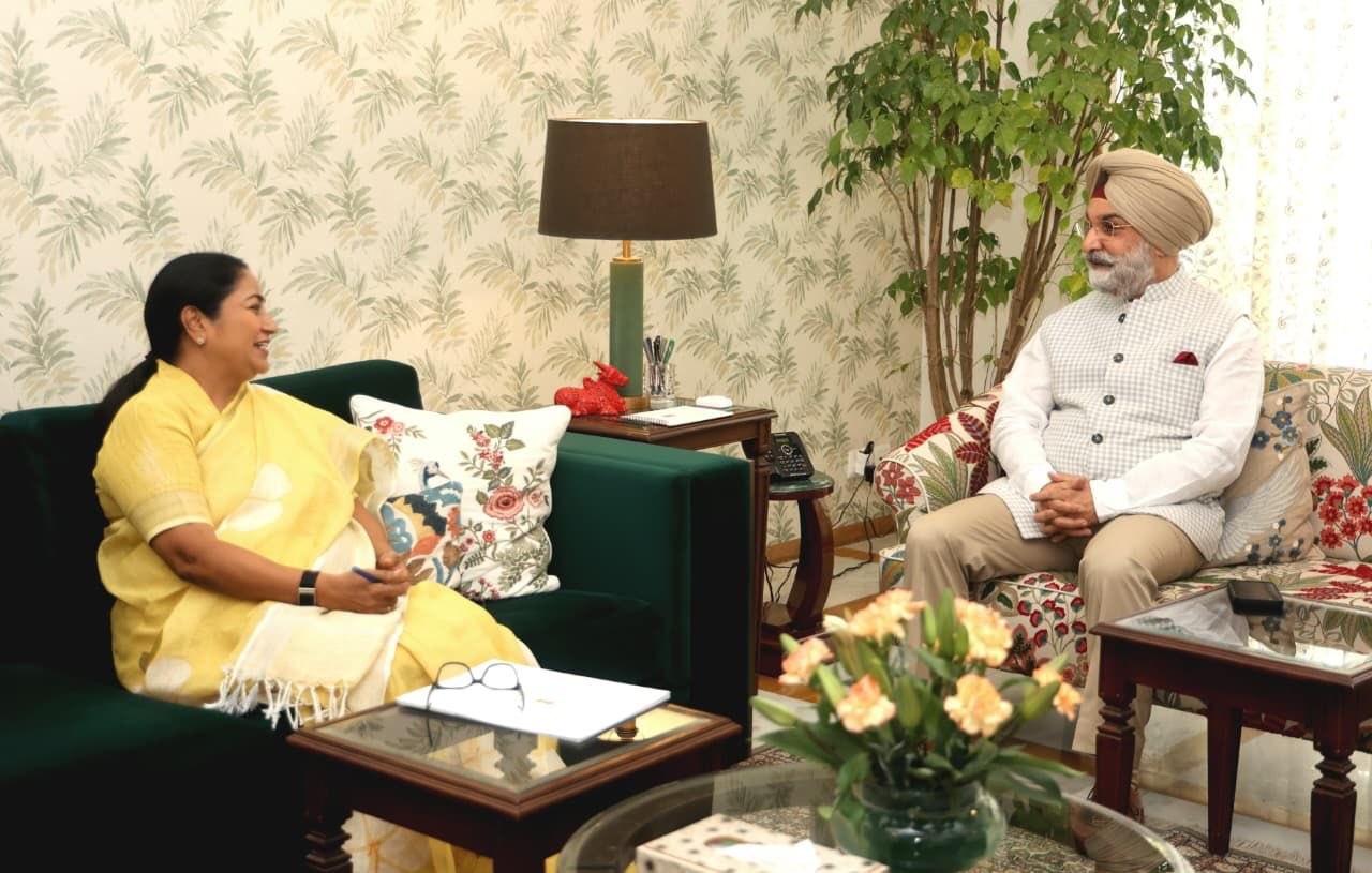 Hon’ble Chief Minister Smt. Rekha Gupta called on Hon’ble Lt. Governor.