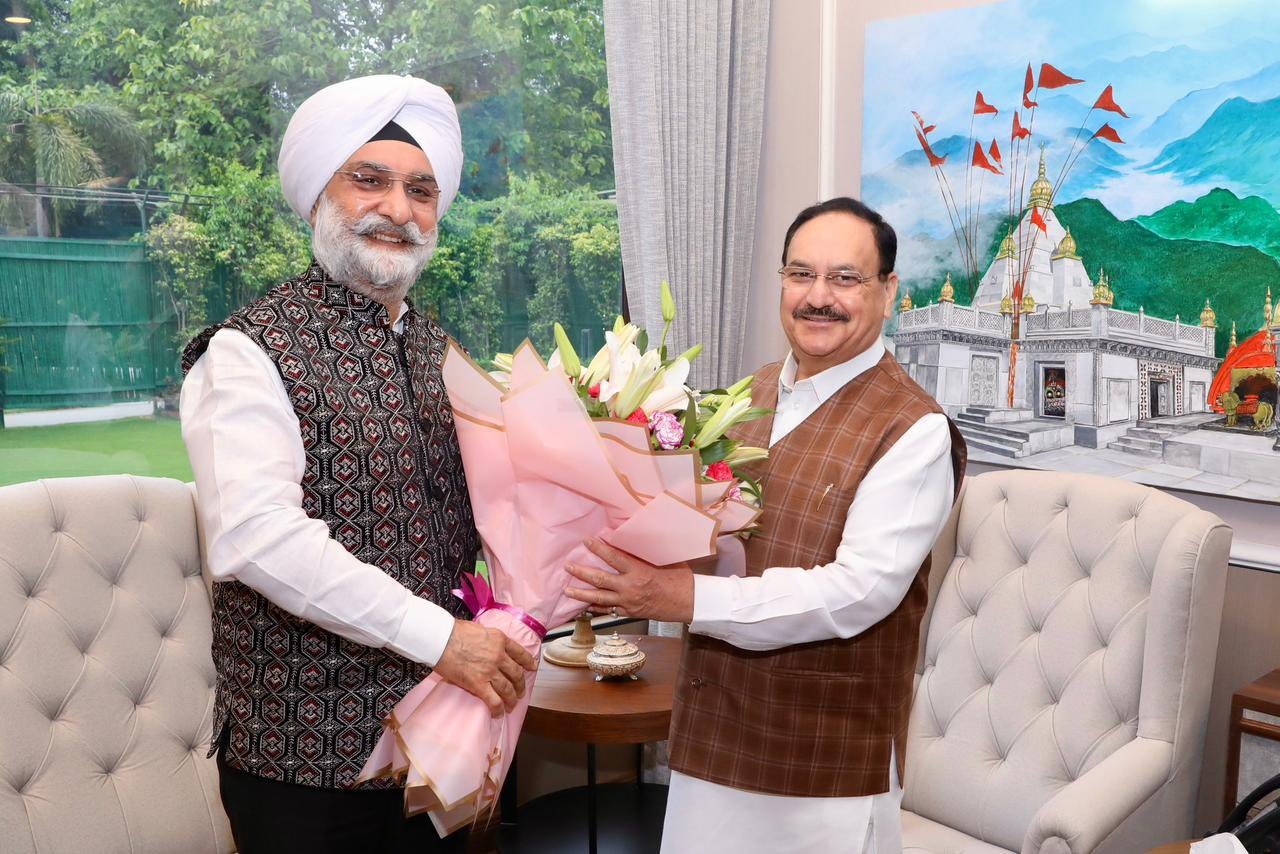 Hon’ble Lt. Governor called on Hon’ble Union Minister for Health & Family Welfare and Chemicals & Fertilizers,…