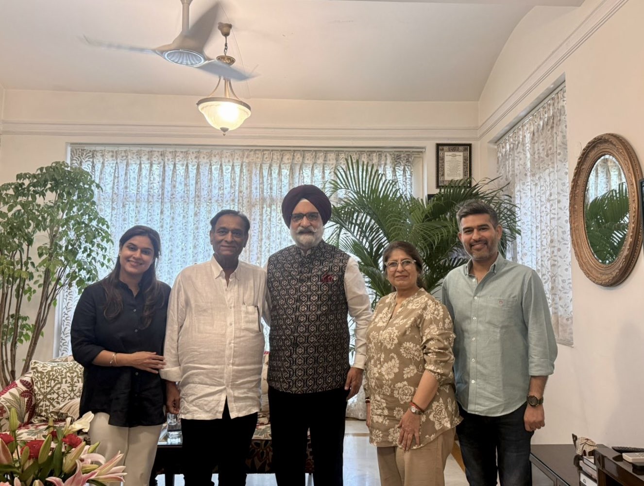 Shri Bimal Arora, a prominent personality from Amritsar and Trustee of Durgiana Mandir, along with his family, called…