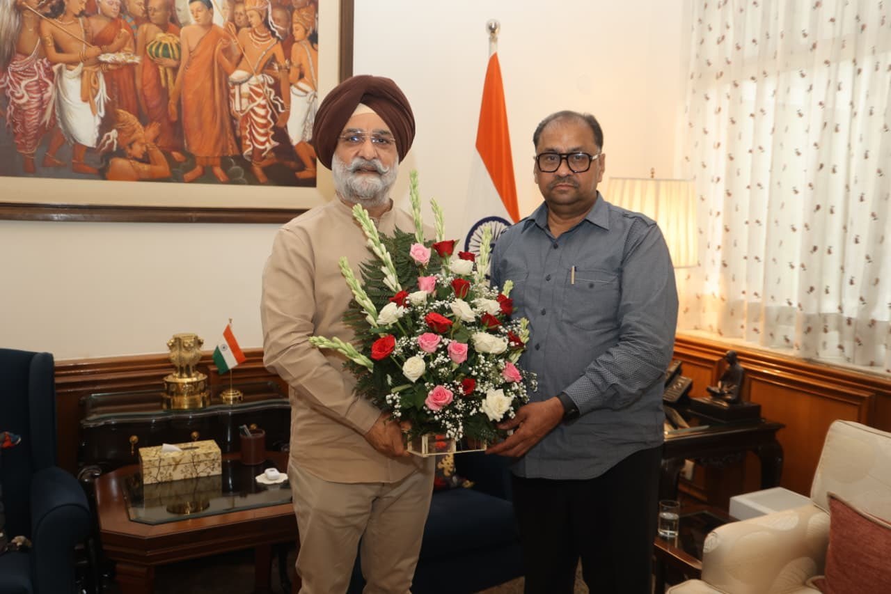 Shri Shyam Sharma, MLA, called on Hon’ble called on Hon’ble Lt. Governor.