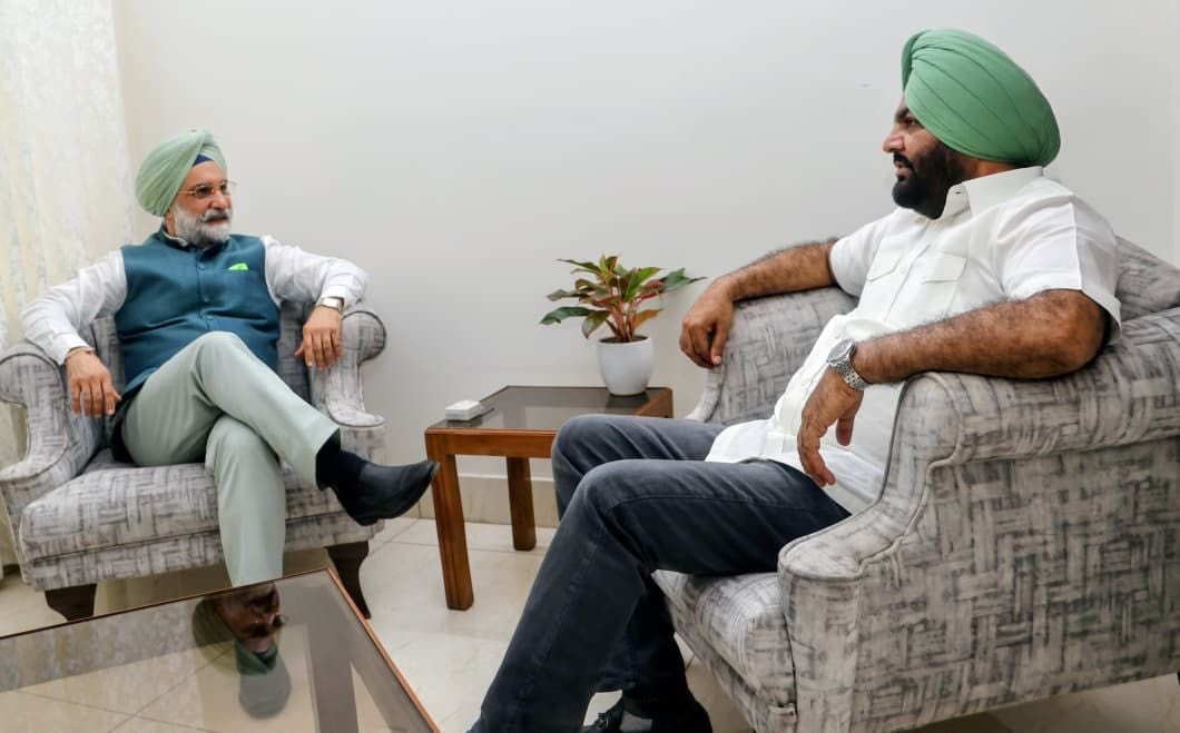 Sardar Gurjeet Singh Aujla, Member of Parliament called on Hon’ble Lt. Governor.