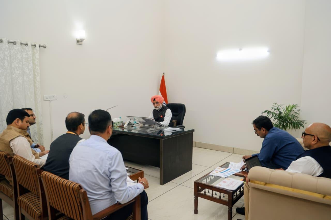 Hon’ble Lt. Governor reviewed the progress of the ‘TB Mukt Bharat Abhiyan’ with the Chief Secretary and senior…