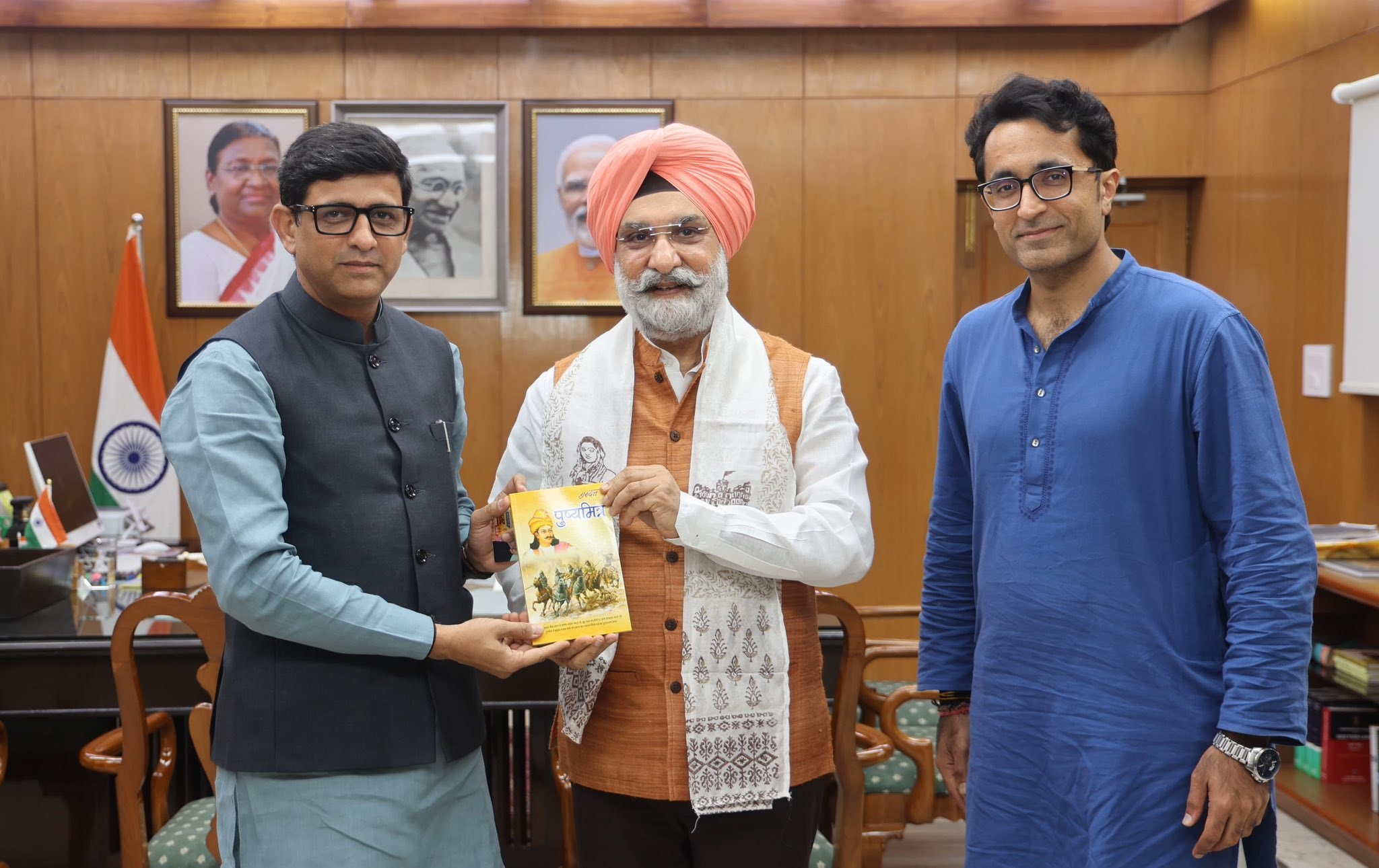 Shri Pushyamitra Bhargav, Mayor of Indore, and Shri Pradeep Bhandari, National Spokesperson, BJP, called on Hon’ble Lt…