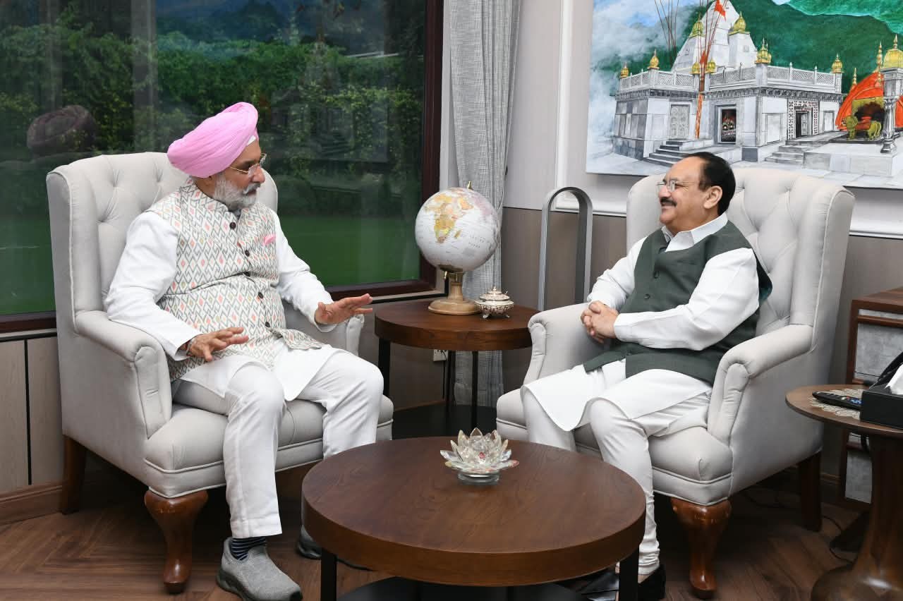 Hon’ble Lt. Governor called on Hon’ble Union Minister for Health & Family Welfare and Chemicals & Fertilizers,…