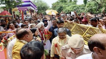 Hon’ble Lt. Governor inaugurated the 48th Annual Rath Yatra of Lord Jagannath at the Lord Jagannath Temple, Hauz Khas, in the esteemed presence of revered saints, Dharma Gurus and thousands of devotees.