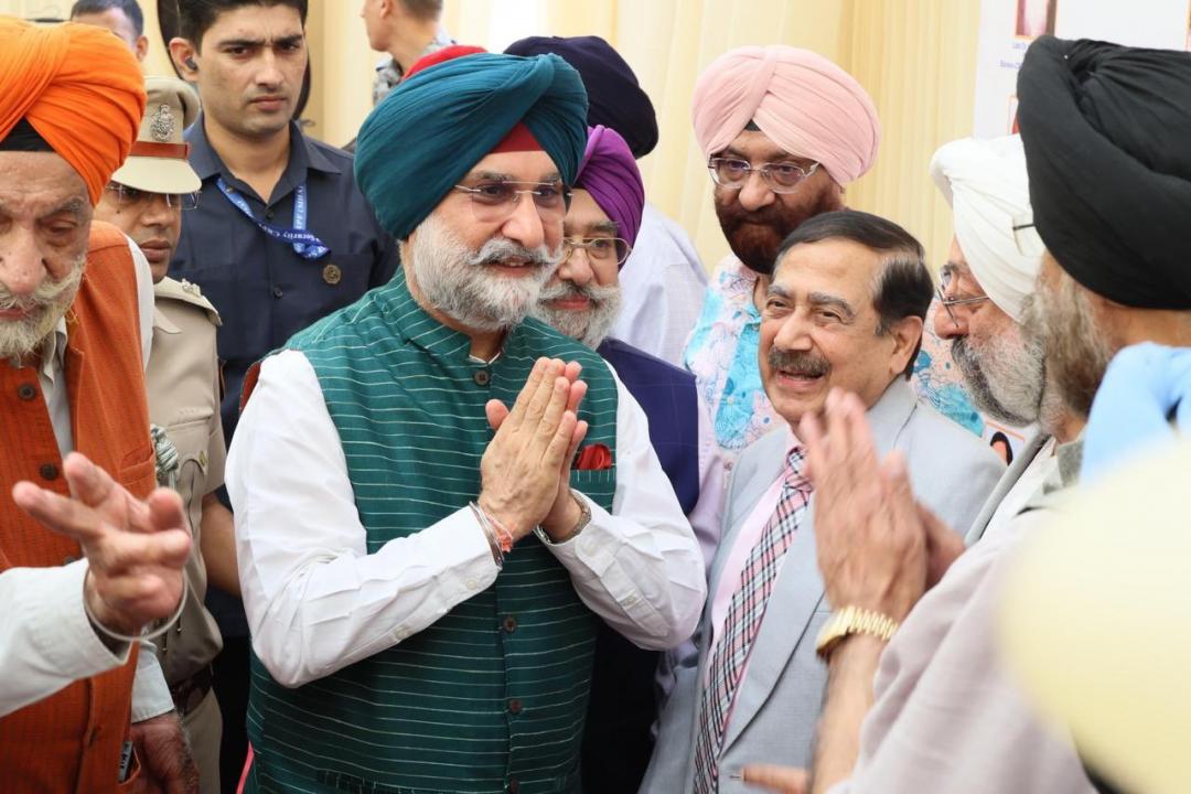 माननीय उपराज्यपाल ने लाजपत नगर में 'पंजाब हेरिटेज होम' की आधारशिला रखने के लिए इंटरनेशनल पंजाबी सोसाइटी के…